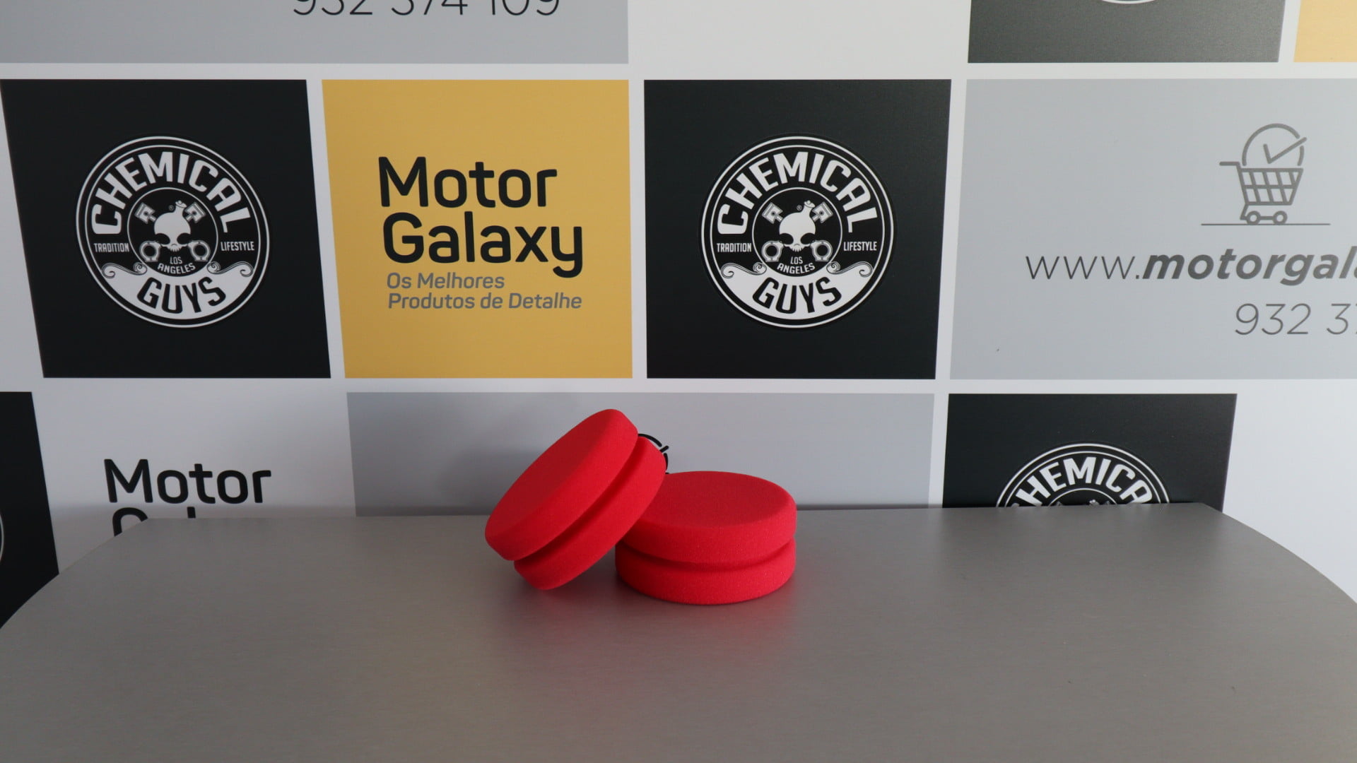 DUBLO-DUAL SIDED FOAM WAX & SEALANT APPLICATORS Dublo-Dual Sided Foam Wax & Sealant Applicators - Image 1