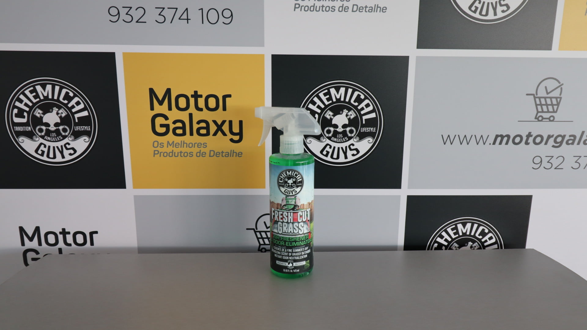 FRESH CUT GRASS AMBIENTADOR E NT ODORES PERFUME Fresh Cut Grass Ambientador e NT Odores Perfume - Image 1