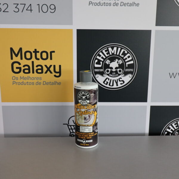 Headlight Restorer and Protectant Polish