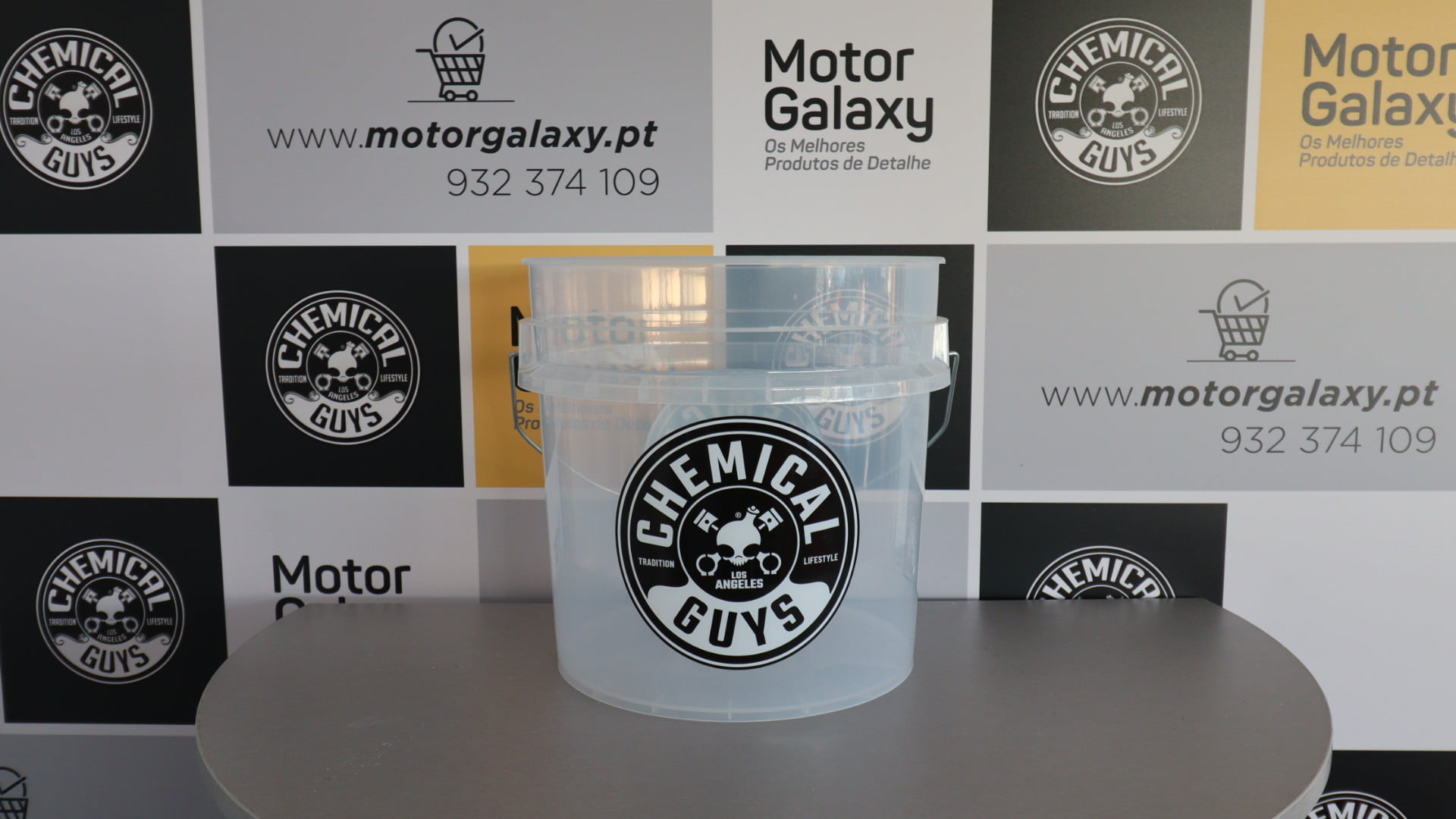 HEAVY DUTY ULTRA CLEAR BUCKET HEAVY DUTY ULTRA CLEAR BUCKET - Image 1