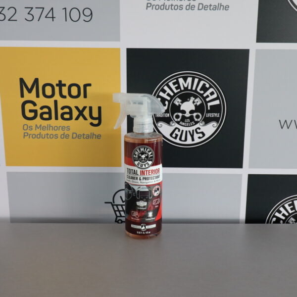 Total Interior Cleaner Black Cherry Scented